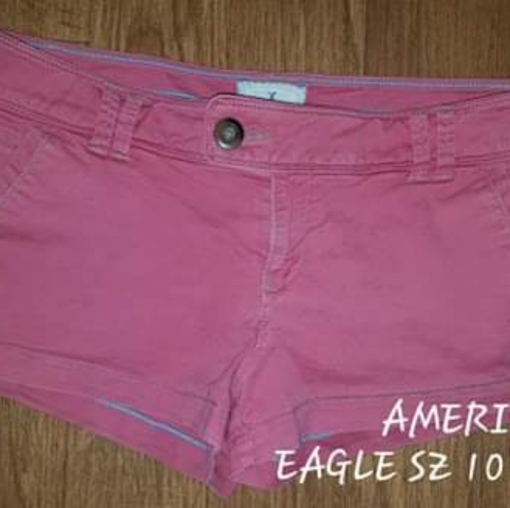 AMERICAN EAGLE SZ 10 EUC